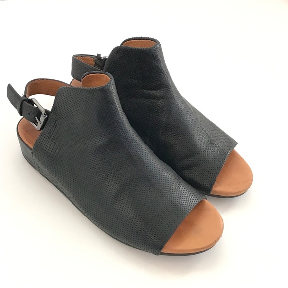 GENTLE SOULS Rocker 3 Leather Sandals Peep Toe Slingback Black Women’s Size 6 - Picture 2 of 16